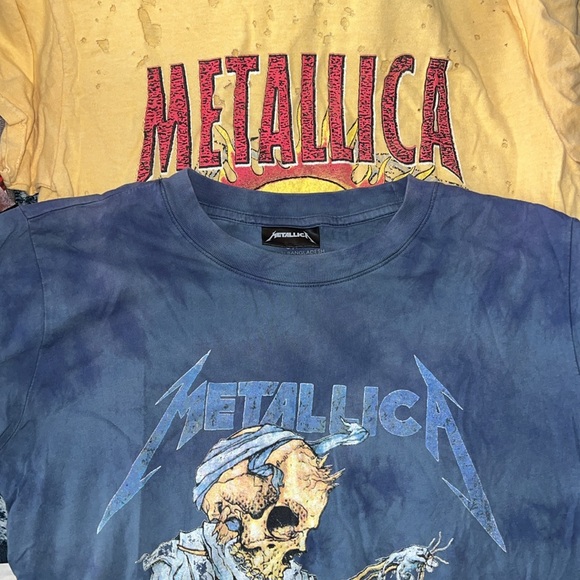 Metallica Set of 2 Multicolor Short Sleeve Shirts Men Size Small - Picture 6 of 6